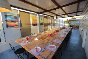 Outdoor dining