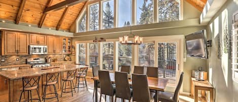 Truckee Vacation Rental House | 4BR | 3BA | 2,600 Sq Ft | 3 Stories