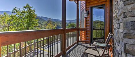 Gatlinburg Vacation Rental | 5BR | 5.5BA | 4,000 Sq Ft | Stairs Required