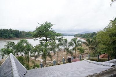 aqua water front resort a periyar river view villa