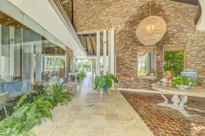 Corales 60 - State-of-the-art Villa (6091)