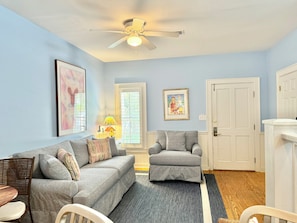 LARGER GUEST COTTAGE, OPEN LIVING SPACE