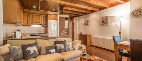 Living room Garona Totiaran, apartment in Val de Ruda, Baqueira