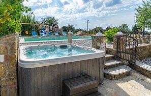 pool