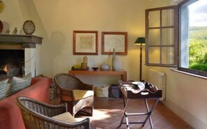 Autumn, Living Room, Spring, Summer
