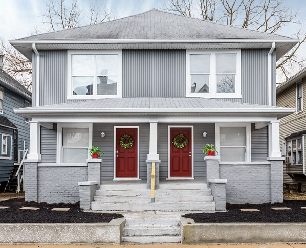 Spacious 6 bedroom home with plenty of space for your group to spread out.