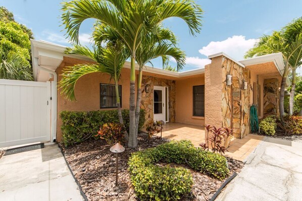 764 Mandalay Ave, Clearwater Beach. In-law apt