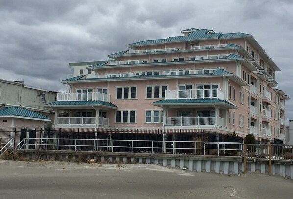 4th floor oceanfront condo 