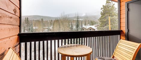 Frisco Vacation Rental | 1BR | 1BA | 713 Sq Ft | Stairs Required