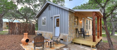 Looking at the left side of the cabin showing private patio area