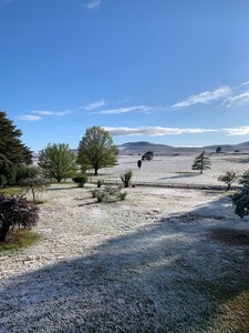 Snowdrift Cottage  at Springwell - Historical Farm Stay