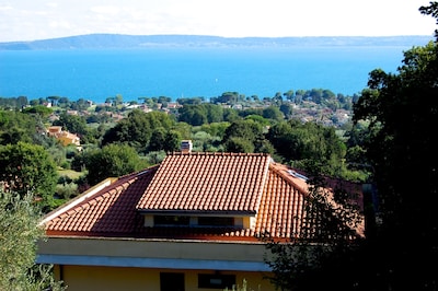 Casa con jardín en el parque escénico con vista al Lago de Bracciano - Apartamento - Trevignano Romano - Roma