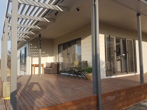 Front deck