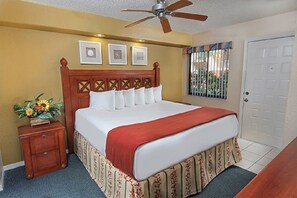 Master Bedroom King Size Bed 