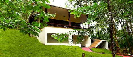 Green Garden Lotus Villa ( Double Bed Room Villa)