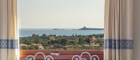 a beautiful panorama on Isola dei Cavoli