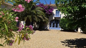 Saint Ferreol Courtyard