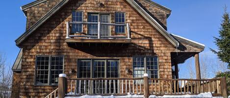 Front of the home looking at Sugarloaf Mountain. Beautiful alpine ridge glows!
