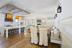 19-All-Is-Grayt-Dining