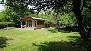 Carpenters Cabin 2