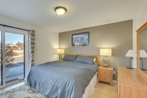 Bedroom | Queen Bed | Stairs Access Only