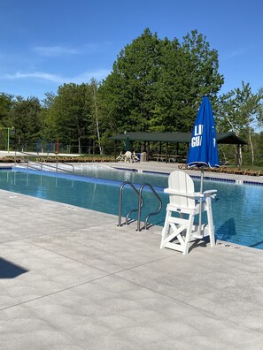 Brand new pool area with lifeguard on duty at all times while open