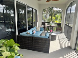 Peaceful Lanai with view of all 3 fountains in the pond and 180 degree views.