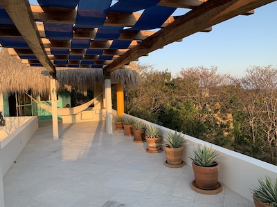 Villa Lux Playa Oaxaca - villa de lujo con piscina privada.