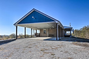 Parking | Carport (3 Vehicles) | Driveway (5 Vehicles)