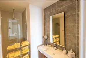 Bathoom