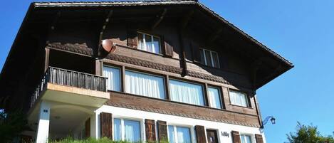 Huis, Eigendom, Architectuur, Huis, Gebouw, Onroerend Goed, Lucht, Dak, Woongebied, Facade