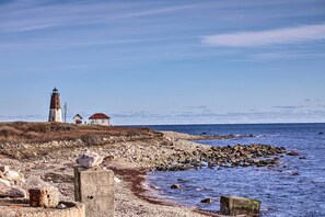 Walk to Point Judith Lighthouse