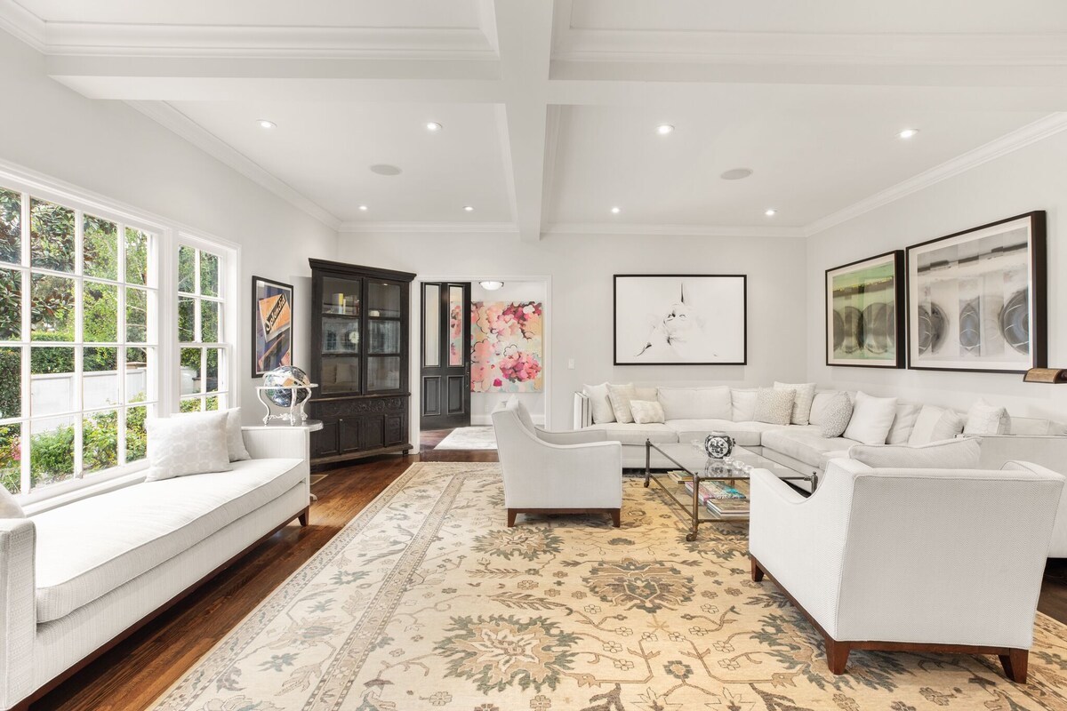 Gorgeous Toluca Lake Gated Estate with Summer Weekly Discount