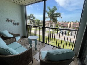Lanai Sunset Views