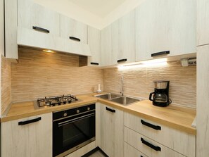 Countertop, Cabinetry, Eigentum, Küche, Zimmer, Möbel, Interior Design, Fliese, Fussboden, Schublade
