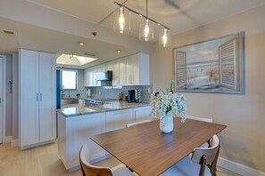 Interior | Open Floor Plan | Dining Area & Kitchen