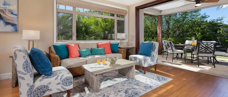 Welcome to Dolphin Hale in beautiful Kamilo gated community -- enjoy the covered lanai with large pocket doors that blend indoor and outdoor living