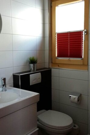 Property, Plumbing Fixture, Window, Sink, Bathroom, Toilet Seat, Interior Design, Purple, Architecture