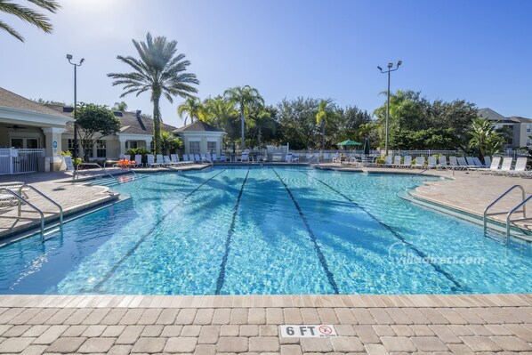 Utomhuspool