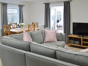 Living room/dining room | Spring Tides, Beadnell