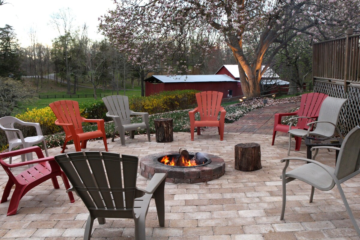 Premier property(s) sleeps 36..close to Great Meadow Gold Cup Access