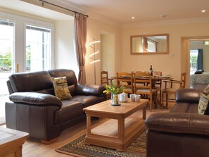 Living room/dining room | Victoria House - Victoria House Apartments, Llansteffan, near Carmarthen