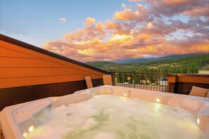 Views from Private Roof Top Hot Tub