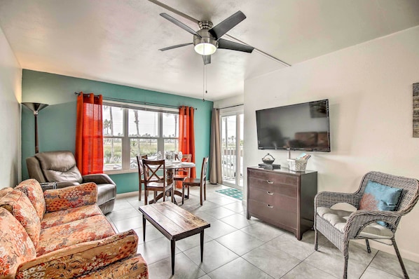 South Padre Island Vacation Rental | 1BR | 1BA | 650 Sq Ft | Stairs Required