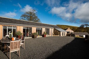 Walltown Byre - external