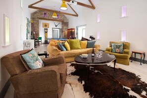 Walltown Byre - entertainment barn seating