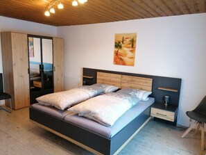 Ferienwohnung Schloßberg-Schlafzimmer