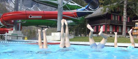 L'Eau, Vertébré, Piscine, Ciel, Amusement, Loisir, Aqua, Bâtiment, Des Loisirs, Arbre