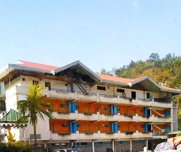 Himalayan Hill View & Riverside Hotel & Resort, Parksinn Groups Smileland Sikkim