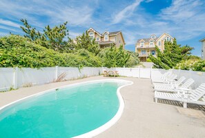 pool area